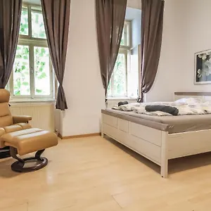 Family 5p Kl Apartment Wien